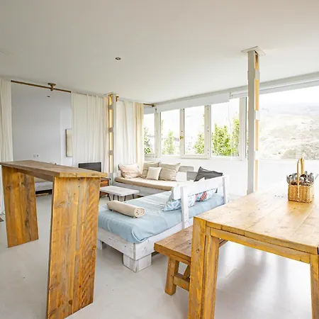 Daire White Views, 6 Sierra Nevada