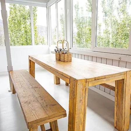 White Views, 6 Daire